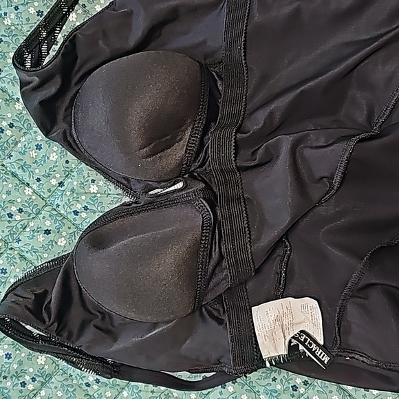 COPY - Miraclesuit | Size 12 - Picture 5 of 5